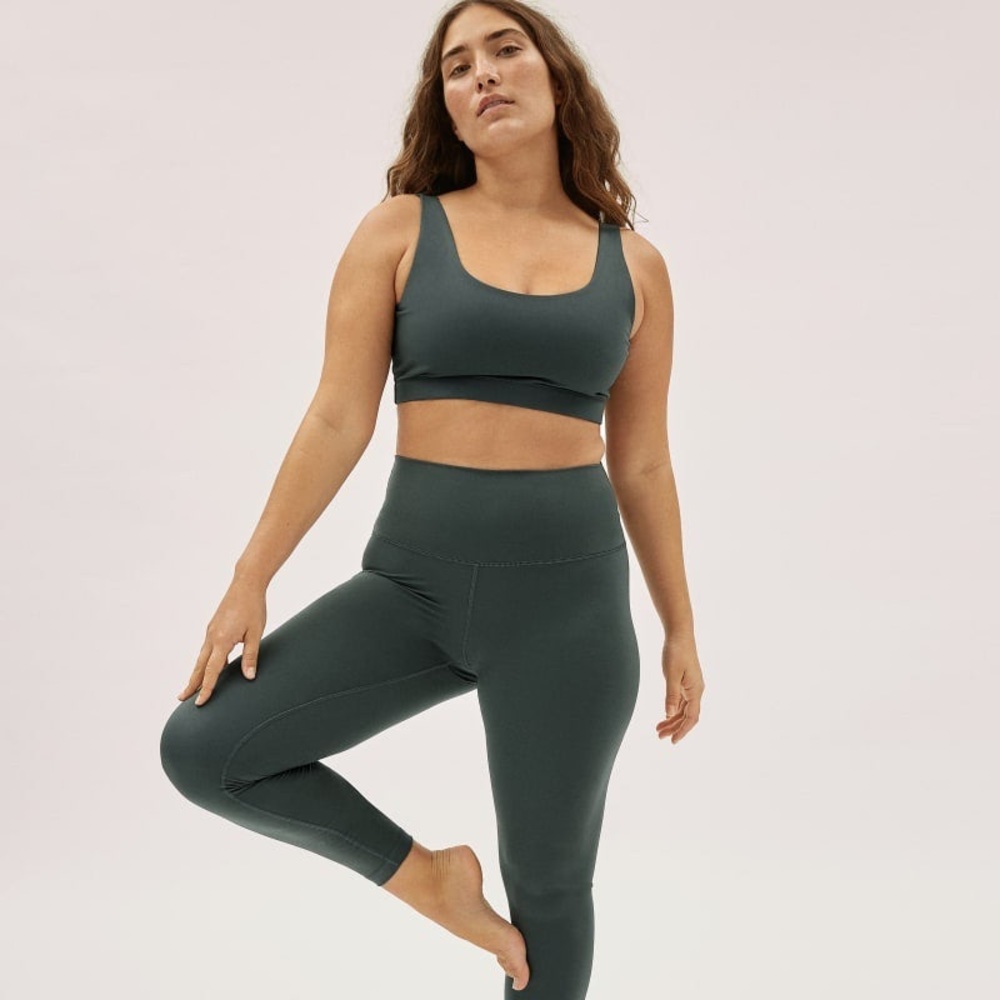 Everlane Perform Leggings